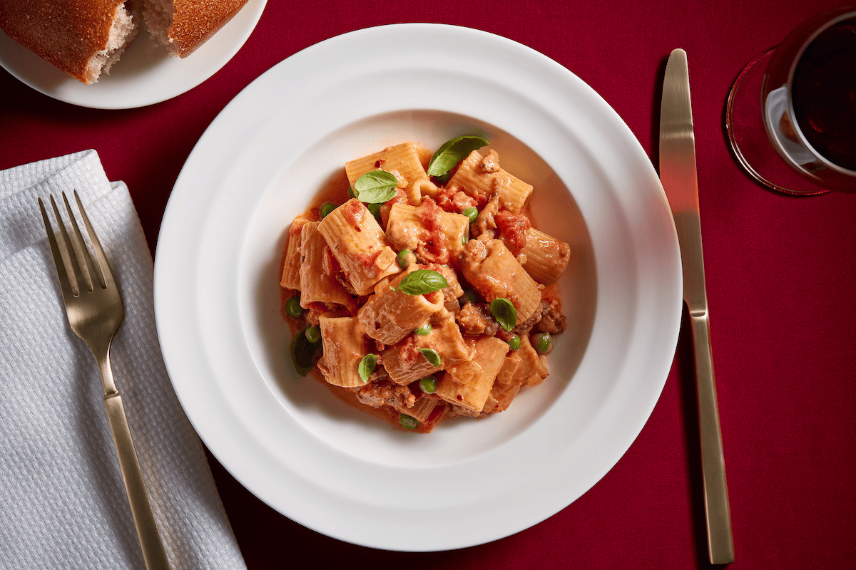 Spicy Barilla® Al Bronzo Mezzi Rigatoni - Flavor & The Menu